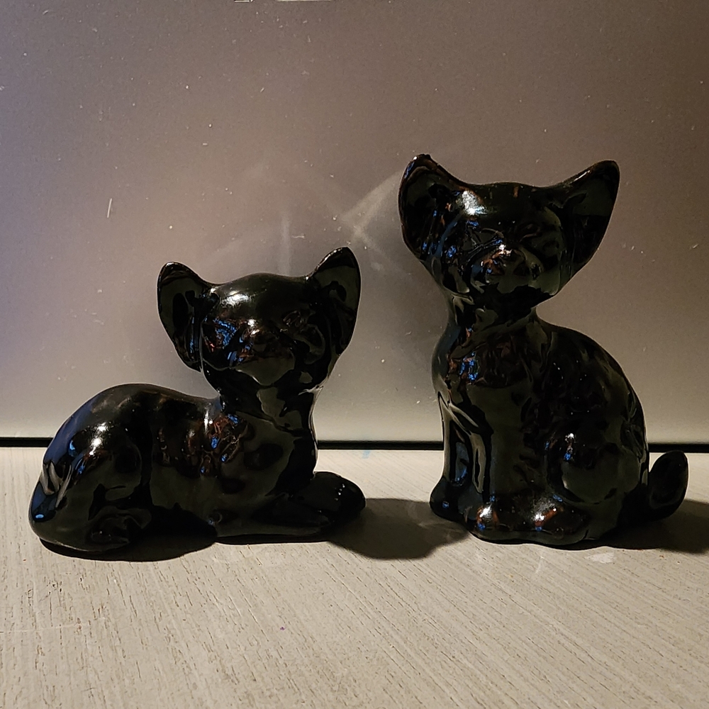 Cat Figures 2pzs